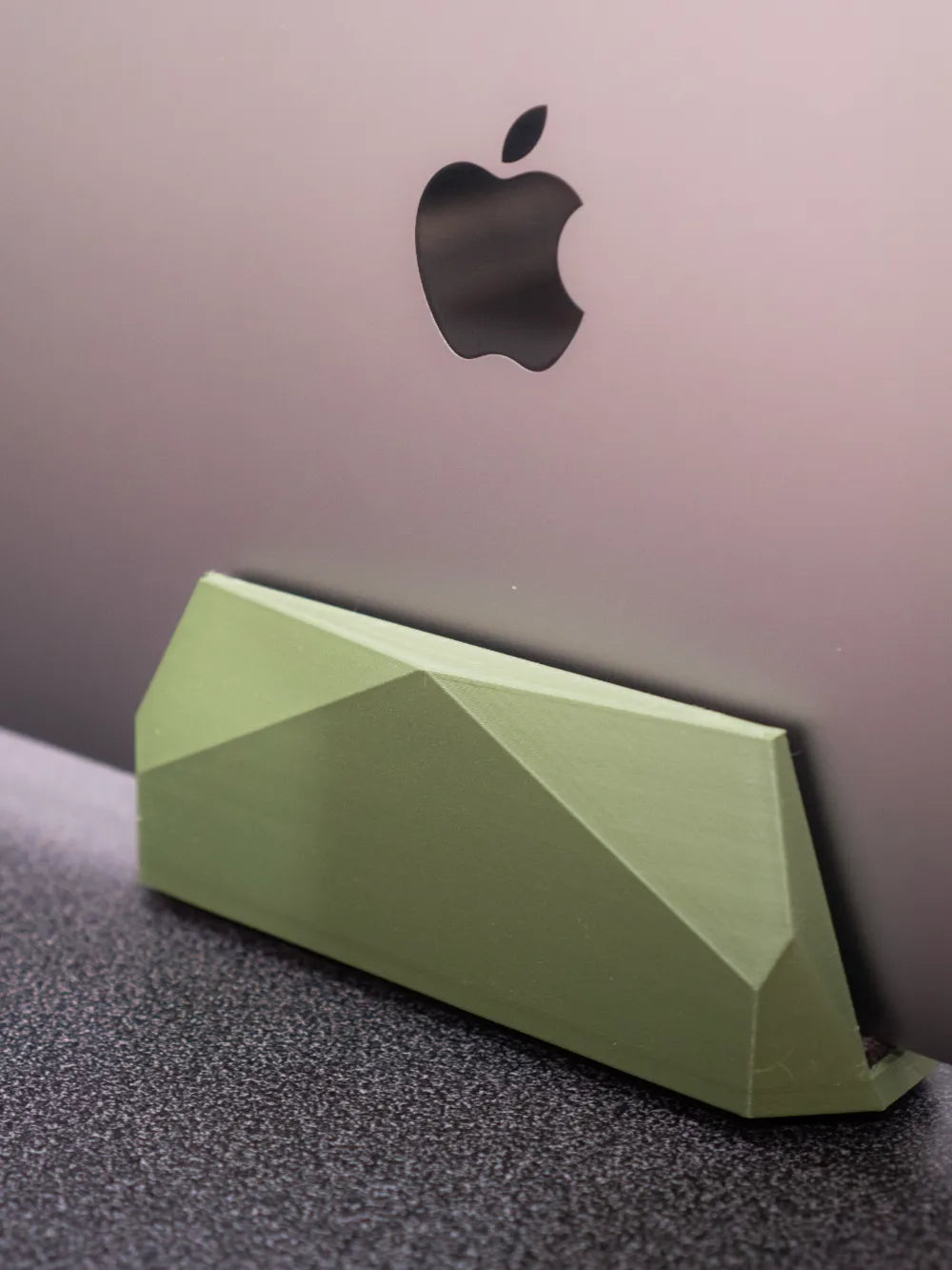 Minimal 3D Vertical Laptop Stand