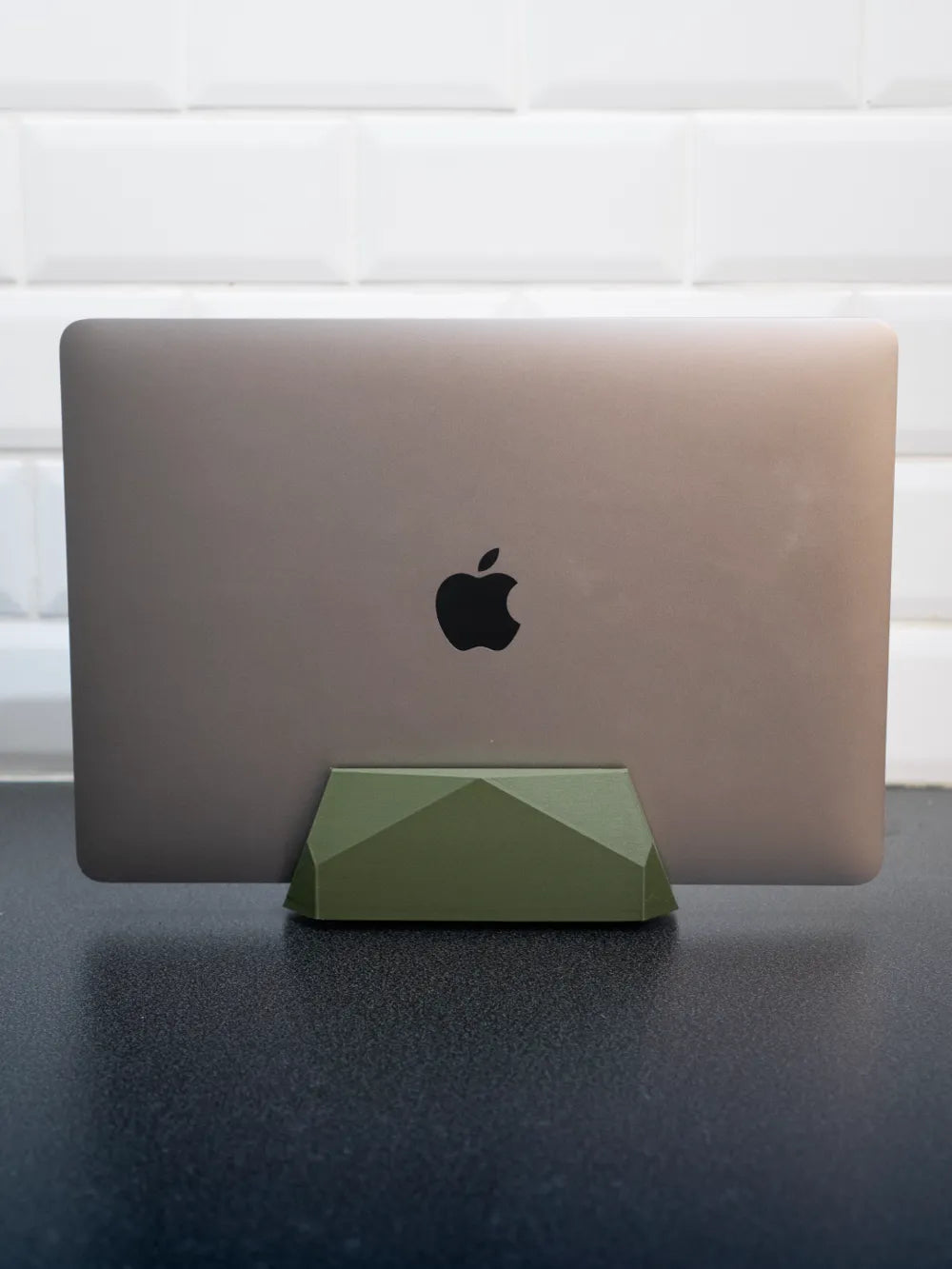 Minimal 3D Vertical Laptop Stand
